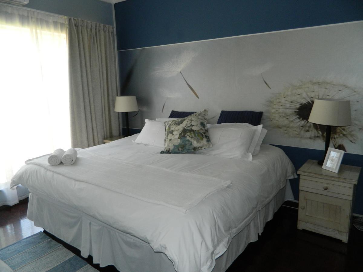 Guest House Gabby Klerksdorp Esterno foto
