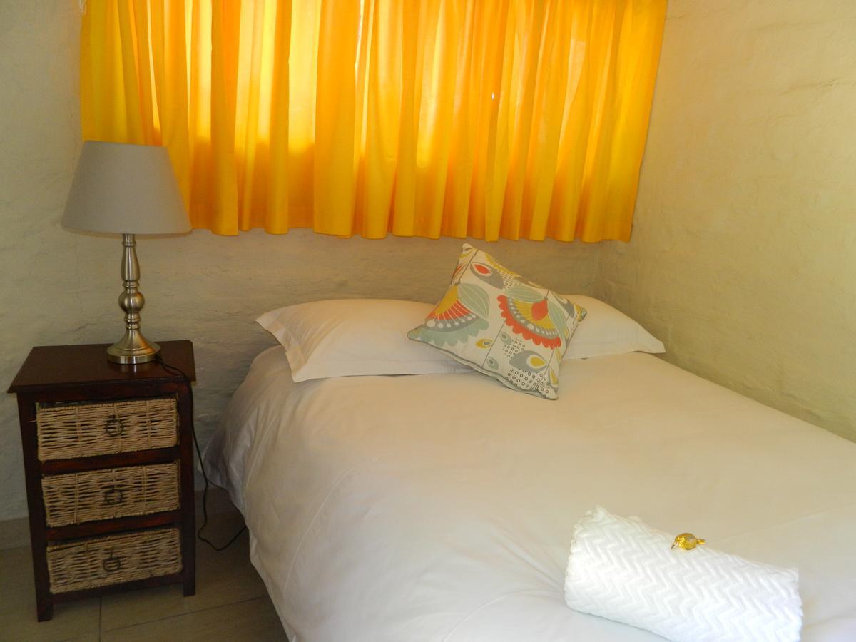 Guest House Gabby Klerksdorp Esterno foto