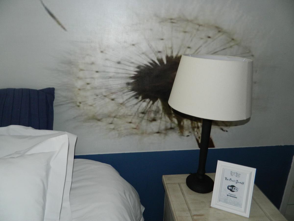 Guest House Gabby Klerksdorp Esterno foto